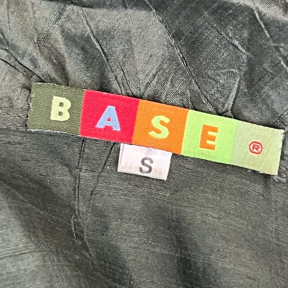 BASE 💯 silk crinkle jacket featherweight - Picture 5 of 12